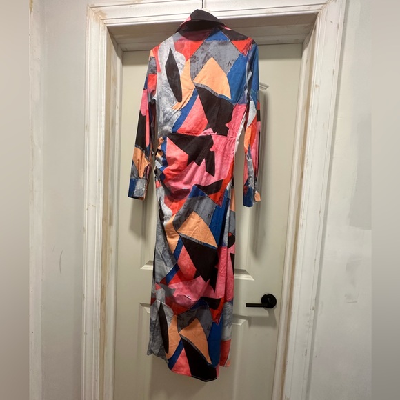 All over print ruched side slplit hem. - Picture 3 of 5